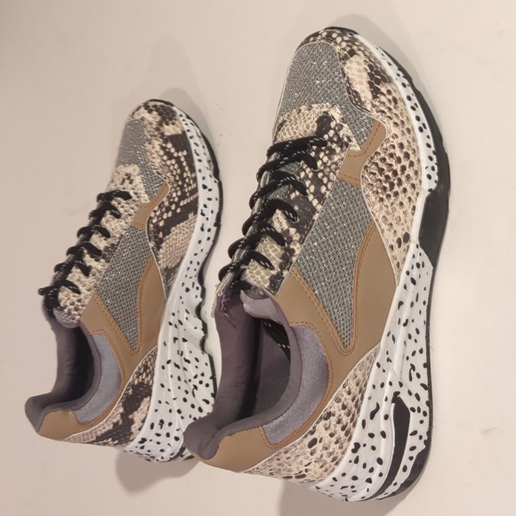 Steve Madden Bena Python Wedge Sneaker Size 6.5 - Picture 3 of 11